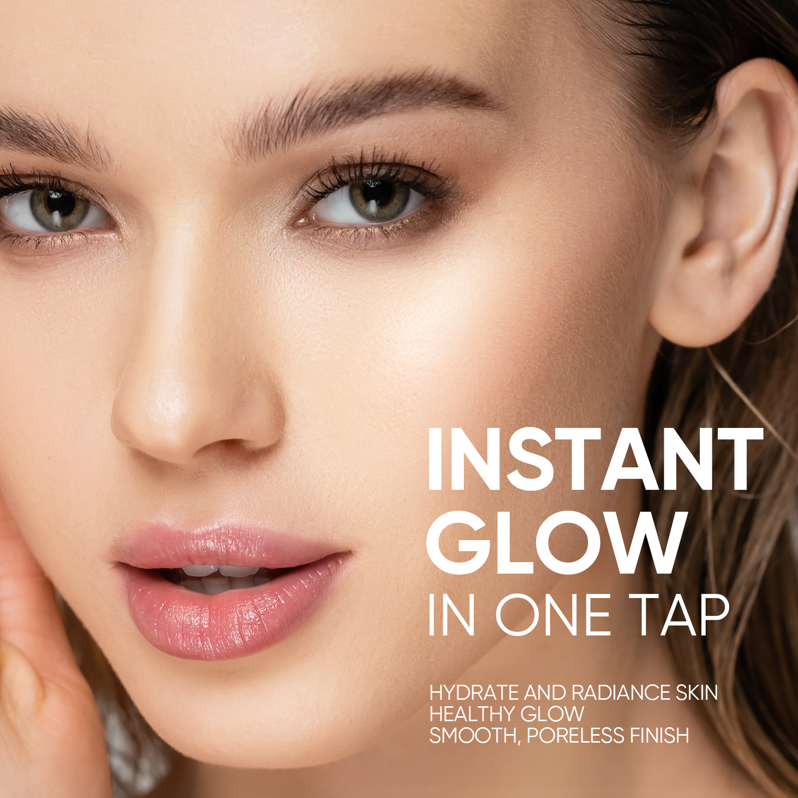 Model applying SKINTIFIC Cover Glow Perfect Cushion
